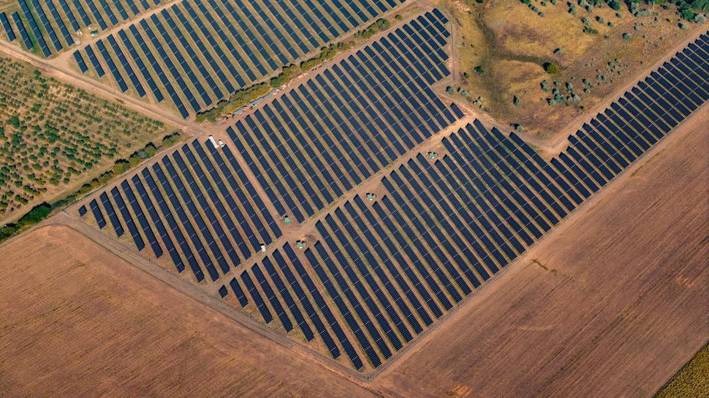 Vista aerea de un parque fotovoltaico